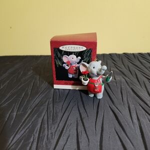 1993 Hallmark Keepsake "Big On Gardening" Ornament